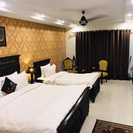 Royaute Luxury Hotel Sialkot Eksteriør billede