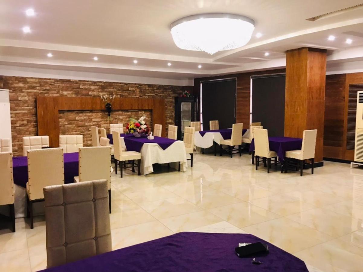 Royaute Luxury Hotel Sialkot Eksteriør billede