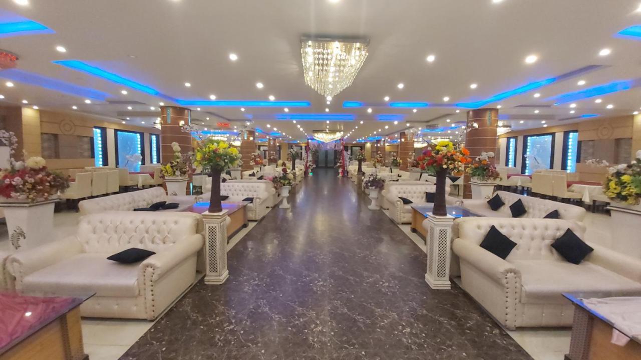 Royaute Luxury Hotel Sialkot Eksteriør billede