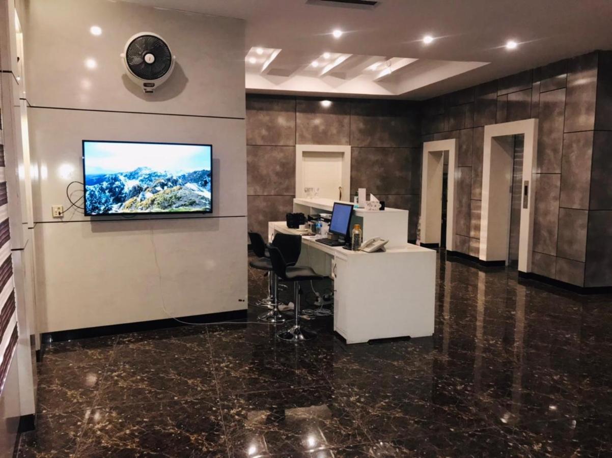Royaute Luxury Hotel Sialkot Eksteriør billede